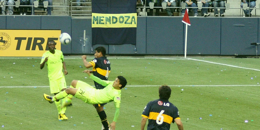 为什么赛季中途换帅常常只有五场红利·数据侧写